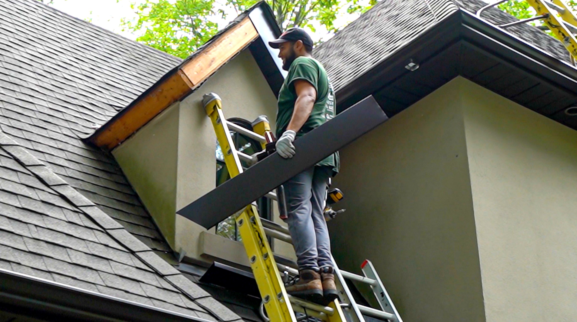 Eavestrough Cleaning